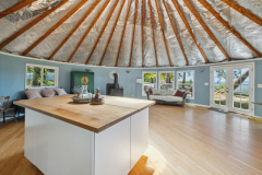 4d-interior-yurt3