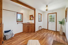 10a-inside-of-loft