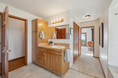 4-bathroom