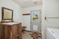 7-bathroom-laundry
