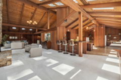 7a-bar-seating-area