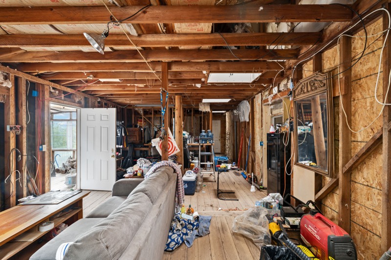 interior-shed-1