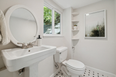 10a-bathroom