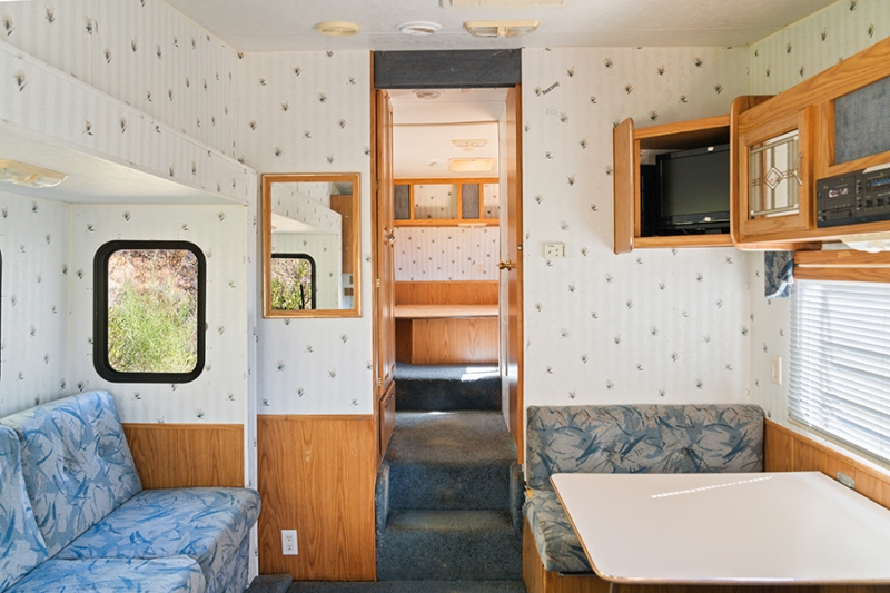 8trailer-interior-main