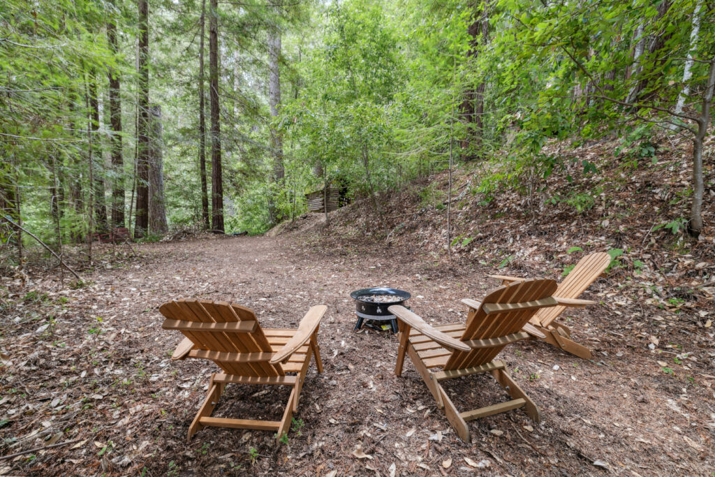 1365 Caledonia Avenue<br/> Ben Lomond, CA 95005